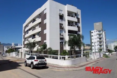 Apartamento com 3 Quartos para alugar, 81m² no Pagani, Palhoça