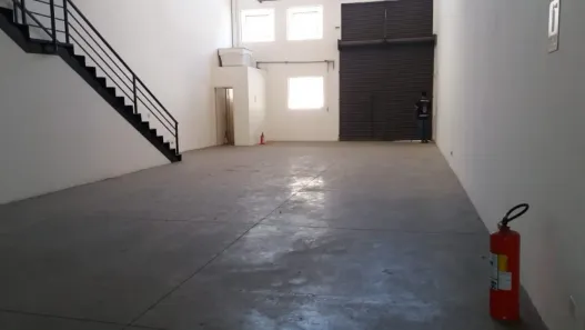 Galpão/Depósito/Armazém para alugar, 800m² no Alphaville Industrial, Barueri