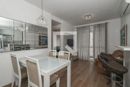 Apartamento com 2 Quartos à venda, 62m² no Vila Ipiranga, Porto Alegre