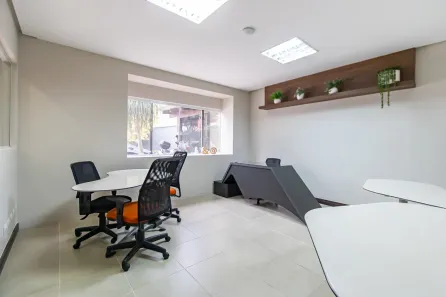 Sala Comercial para alugar, 19m² no Juvevê, Curitiba
