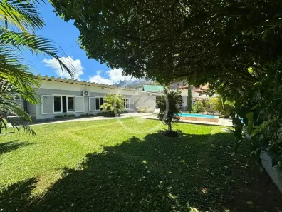 Casa com 3 Quartos à venda, 280m² no Jardim Cascata, Teresópolis