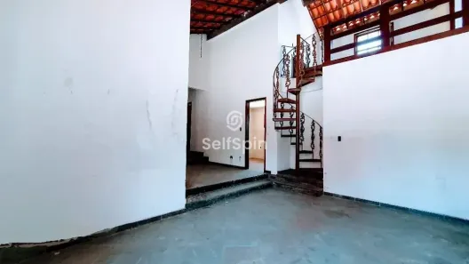 Casa com 3 Quartos para alugar, 180m² no Piratininga, Niterói