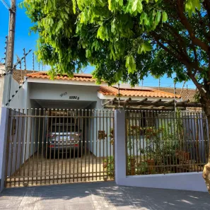 Casa com 3 Quartos à venda, 99m² no Parque Residencial Tuiuti, Maringá