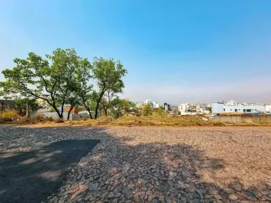Lote/Terreno à venda, 395m² no Manoel Valinhas, Divinópolis