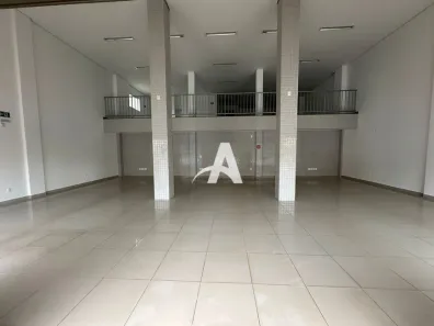 Sala Comercial para alugar, 246m² no Santa Mônica, Uberlândia