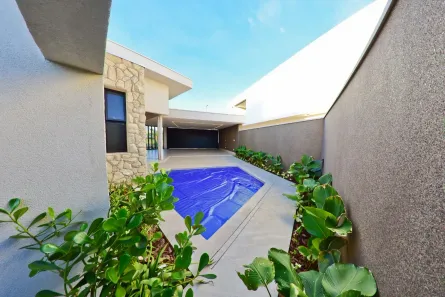 Casa de Condomínio com 3 Quartos à venda, 230m² no Jardim Botânico, Uberlândia
