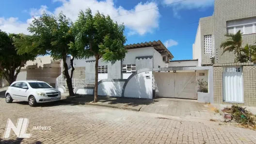 Casa com 3 Quartos à venda, 170m² no Barro Vermelho, Natal