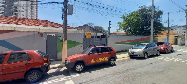 Casa com 3 Quartos para alugar, 180m² no Ferreira, São Paulo
