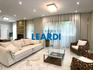 Casa de Condomínio com 4 Quartos para alugar, 476m² no Tamboré, Santana de Parnaíba