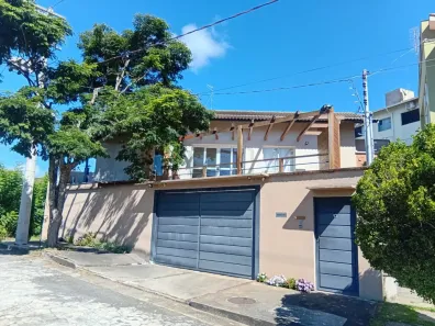 Casa com 2 Quartos à venda, 279m² no Jardim Novo Mundo, Poços de Caldas