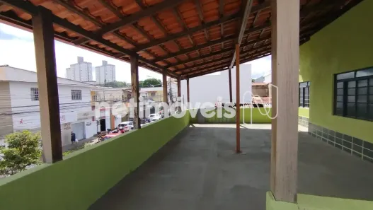 Sobrado para alugar, 100m² no Cinquentenário, Belo Horizonte