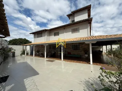 Casa com 5 Quartos à venda, 400m² no Jardim Encantado, Vespasiano
