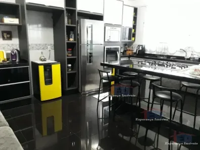 Sobrado com 3 Quartos à venda, 339m² no Vila Yolanda, Osasco