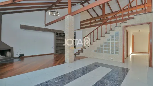 Casa com 6 Quartos para alugar, 300m² no Santo Inácio, Curitiba