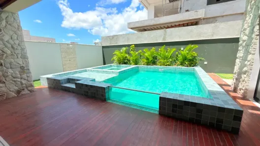 Casa com 4 Quartos à venda, 278m² no Cidade Alpha, Eusébio