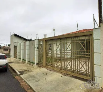 Casa com 3 Quartos à venda, 314m² no Champagnat, Londrina