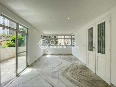 Apartamento com 3 Quartos à venda, 110m² no Santo Antônio, Belo Horizonte