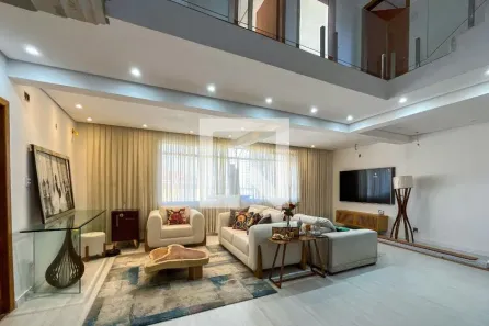 Casa com 5 Quartos à venda, 270m² no Vila Arcádia, São Paulo
