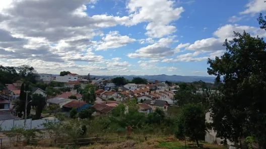 Lote/Terreno à venda, 750m² no Feitoria, São Leopoldo