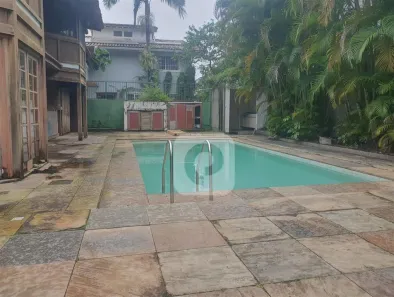Sobrado com 5 Quartos à venda, 600m² no Barra da Tijuca, Rio de Janeiro