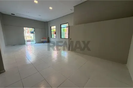 Ponto Comercial para alugar, 30m² no Ponta Negra, Natal