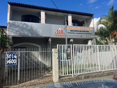 Casa com 4 Quartos à venda, 240m² no Chácara das Pedras, Porto Alegre