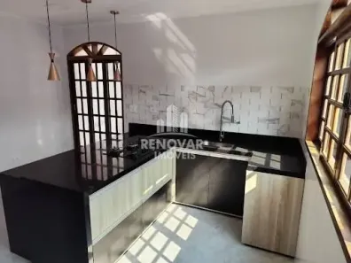Sobrado com 3 Quartos à venda, 150m² no Jardim Varan, Suzano