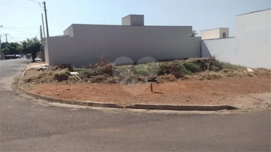 Lote/Terreno à venda, 142m² no Vila Jardim Celina, Bauru