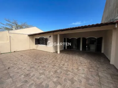 Casa com 3 Quartos à venda, 130m² no Perequê, Matinhos