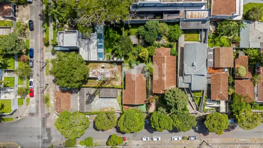 Lote/Terreno à venda, 468m² no Mercês, Curitiba