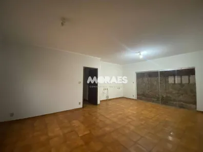 Casa com 3 Quartos à venda, 280m² no Vila Cordeiro, Bauru