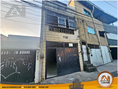 Casa com 4 Quartos à venda, 242m² no Montese, Fortaleza