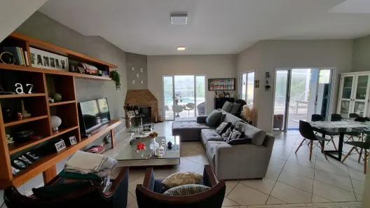 Casa de Condomínio com 4 Quartos para venda ou aluguel, 280m² no Pinhal, Cabreúva