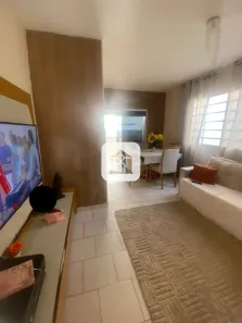 Casa com 3 Quartos à venda, 150m² no Jardim Holanda, Uberlândia