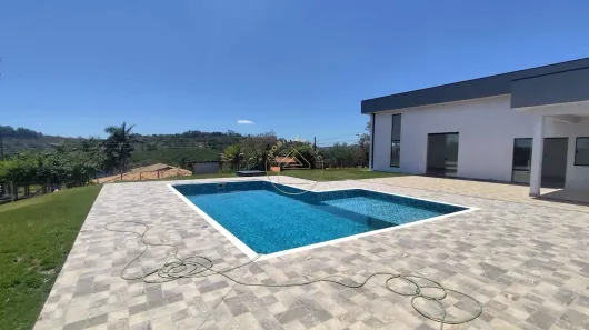 Fazenda/Sítio com 4 Quartos à venda, 1000m² no Dona Catarina, Mairinque