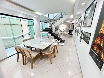 Sobrado com 3 Quartos à venda, 233m² no Vila Regente Feijó, São Paulo