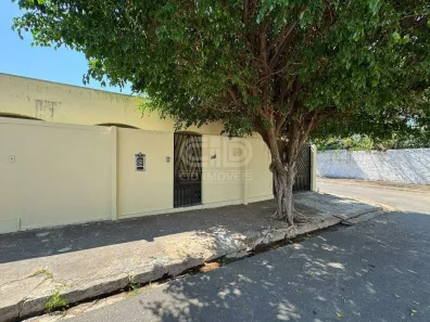 Casa com 5 Quartos para alugar, 150m² no Jardim das Américas, Cuiabá