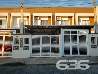 Sobrado com 2 Quartos à venda, 60m² no Floresta, Joinville