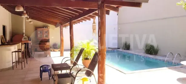 Casa com 3 Quartos à venda, 300m² no Morada da Colina, Uberlândia