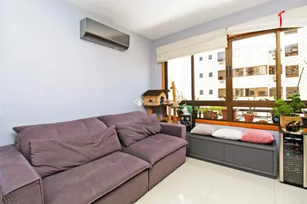 Apartamento com 2 Quartos à venda, 73m² no Passo da Areia, Porto Alegre