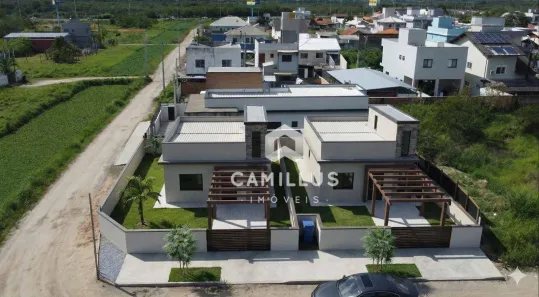 Casa com 2 Quartos à venda, 62m² no Carianos, Florianópolis