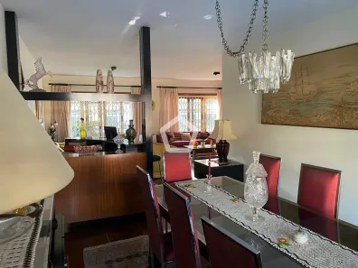 Casa com 4 Quartos à venda, 248m² no Alto de Pinheiros, São Paulo