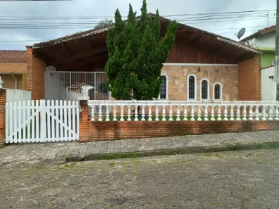 Casa com 3 Quartos para alugar, 185m² no 0, Peruíbe