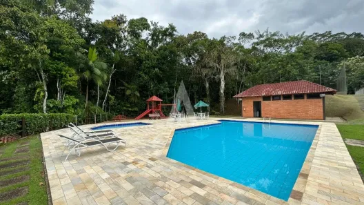 Lote/Terreno à venda, 971m² no Saguaçu, Joinville