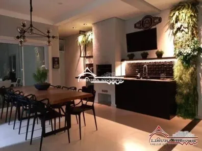 Casa de Condomínio com 4 Quartos à venda, 210m² no Loteamento Villa Branca, Jacareí