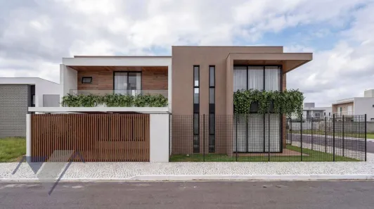 Sobrado com 3 Quartos à venda, 178m² no Pioneiros Catarinenses, Cascavel