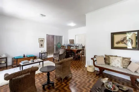 Casa com 3 Quartos para alugar, 300m² no Água Branca, São Paulo