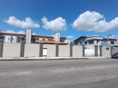 Casa de Condomínio com 3 Quartos para alugar, 90m² no Passaré, Fortaleza