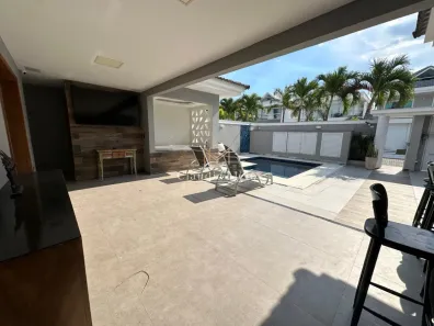 Casa de Condomínio com 5 Quartos para venda ou aluguel, 300m² no Recreio dos Bandeirantes, Rio de Janeiro