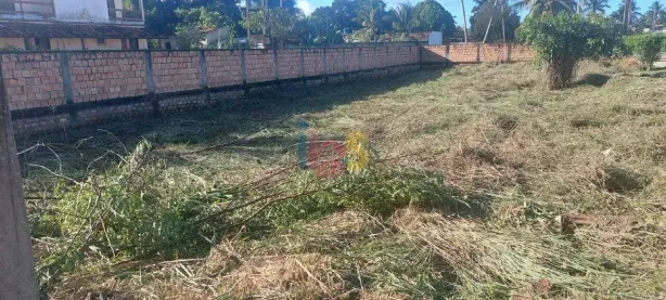 Lote/Terreno à venda, 710m² no Olivença, Ilhéus